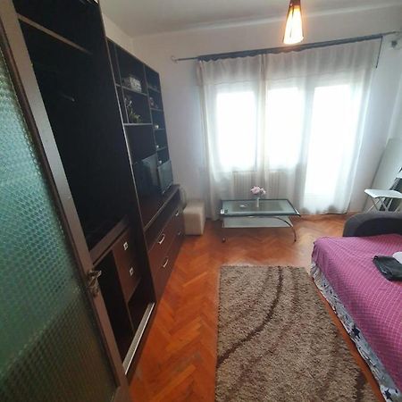 Cozy Studio In Center Bucharest Appartamento Esterno foto