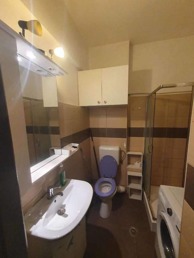 Cozy Studio In Center Bucharest Appartamento Esterno foto